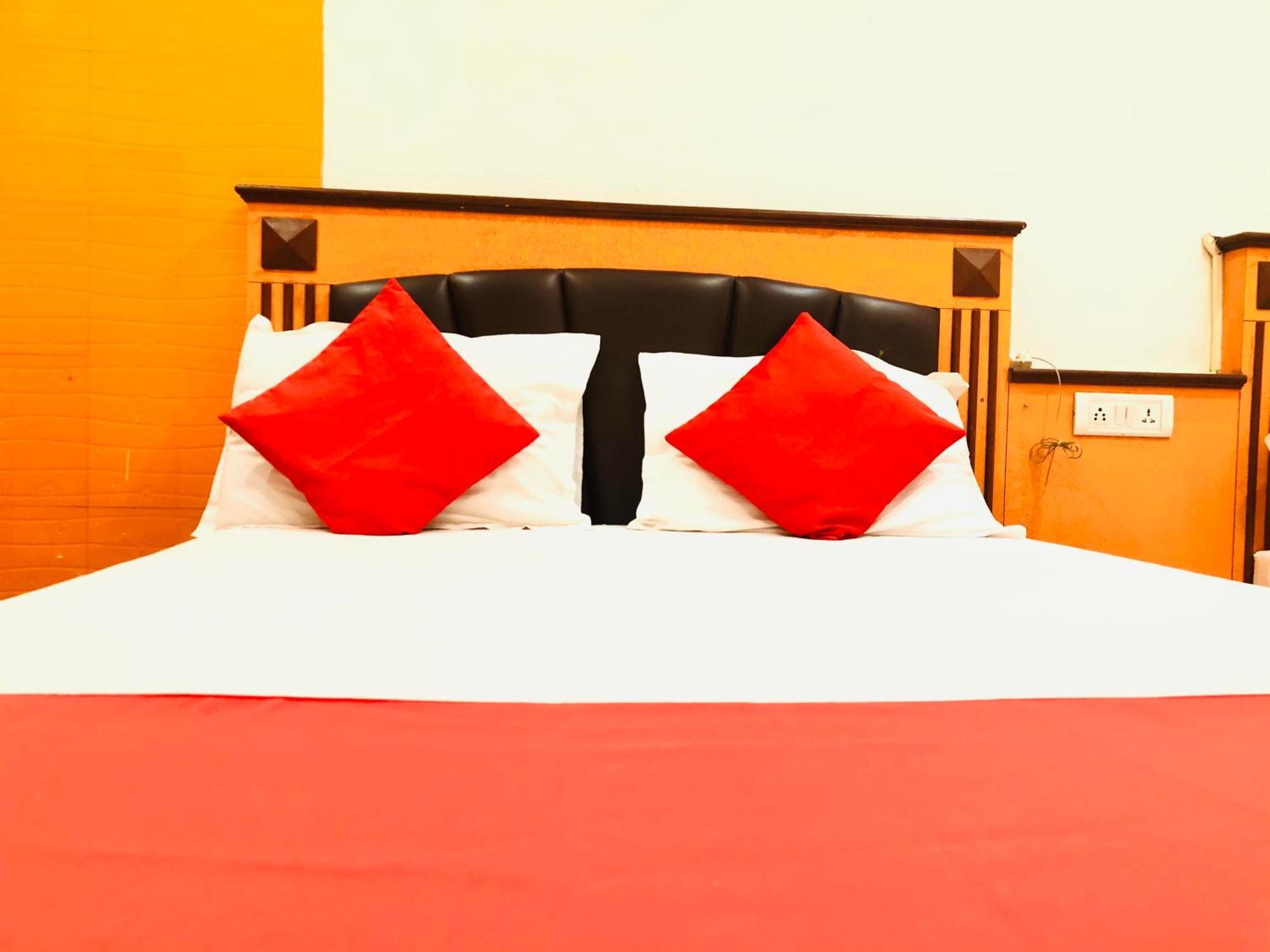 מומביי Hotel Volga 2 מראה חיצוני תמונה